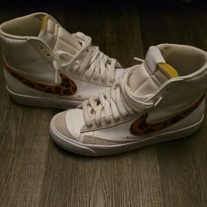 Women's Leopar Nike Blazer Sneakers Size 7